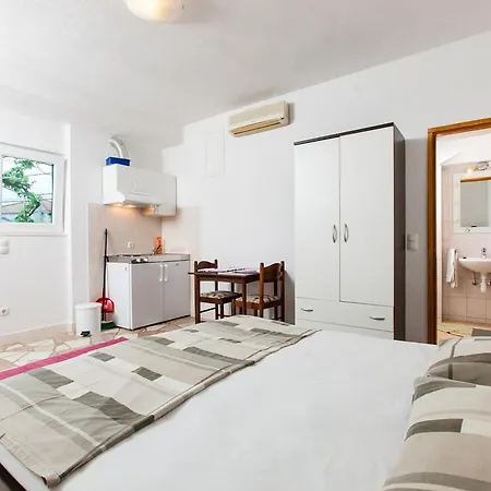 Appartement Sumpetar Jesenice (Split-Dalmatia)